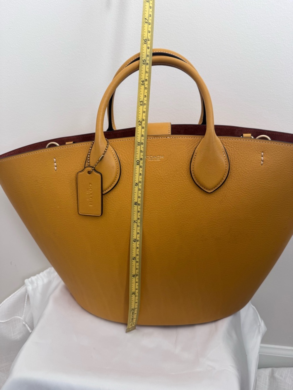 Coach Pebbled Leather Tote in Mustard Gold with two detachable shoulder straps - Picture 5 of 16